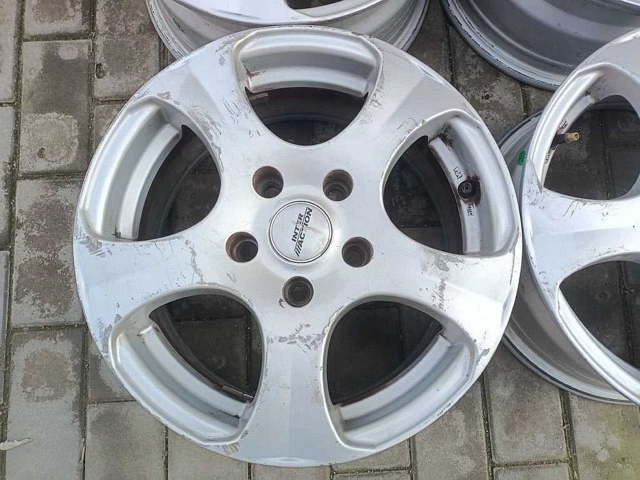 Продам оригинальные легкосплавные диски "EMR".