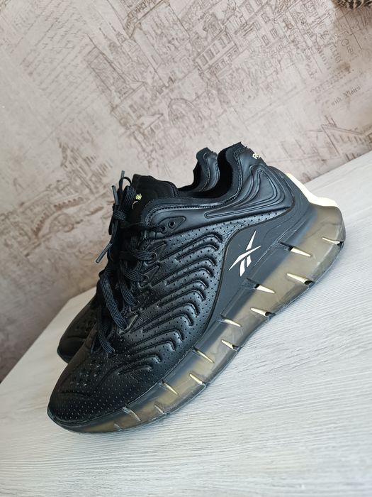 Оригинальные кроссы Reebok