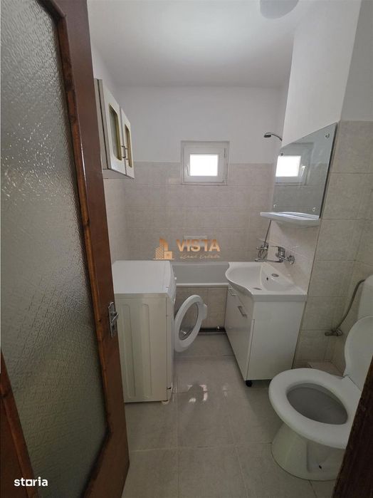 Apartament 4 camere, zona Racadau