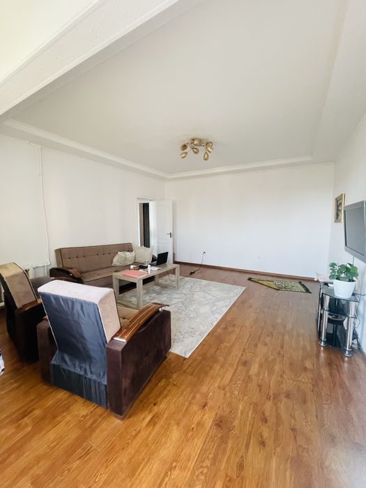 Бобура 2/7/9 мебель+техника 60квм