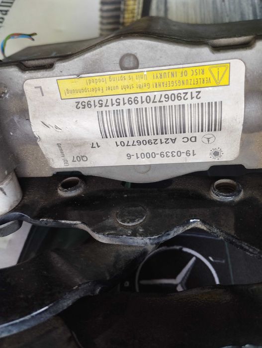 Пиропатрони за преден капак на Mercedes W212 FaceLift , PreFace