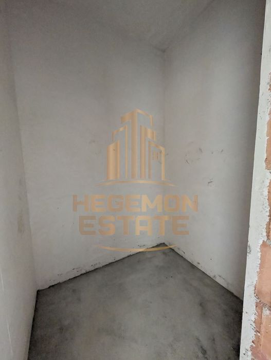 Продава се Тристаен апартамент в Варна, Погреби - 98 кв.м за 1807 €/кв.м - Снимка #4