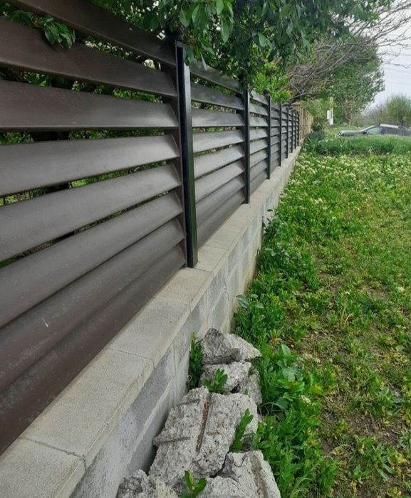 Vând si executam garduri orice model