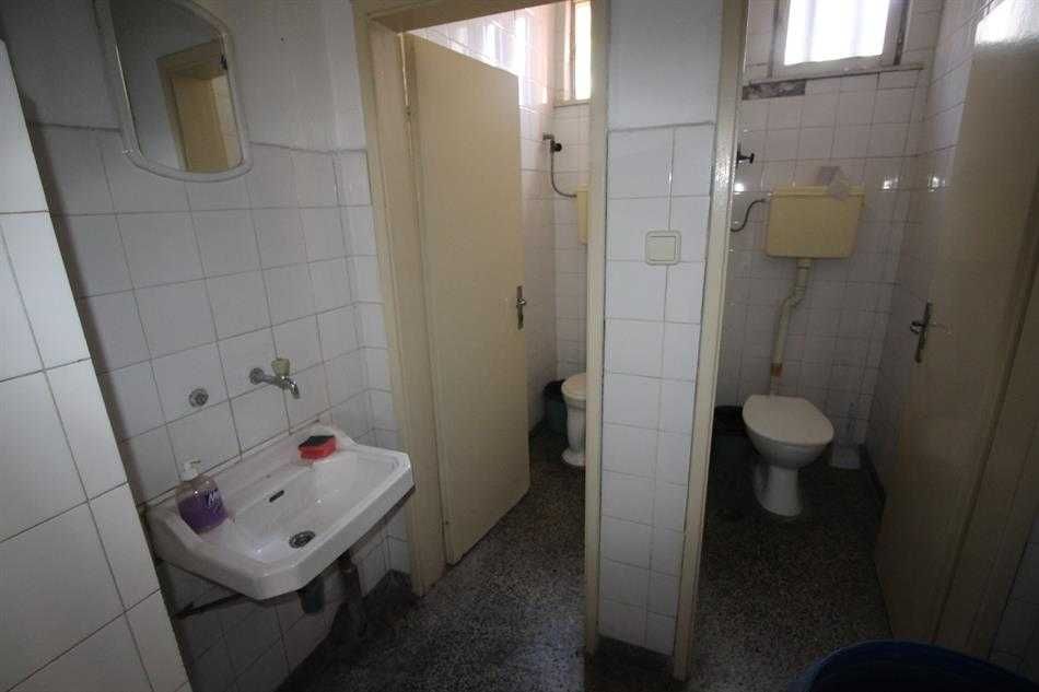 Офис в сграда - 6142