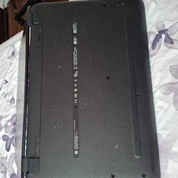 Vand Laptop HP in stare buna