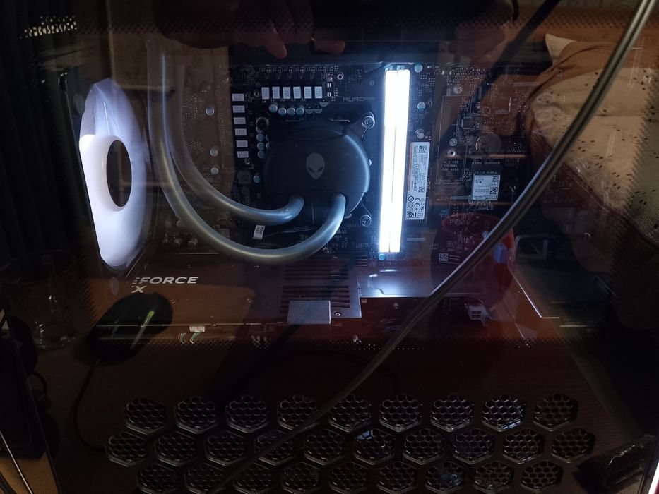 SAMSUNG DDR 5 16 (8x2)