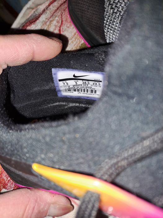 Нови маратонкиTRAINING-MeTCON -NIKE #38.5!