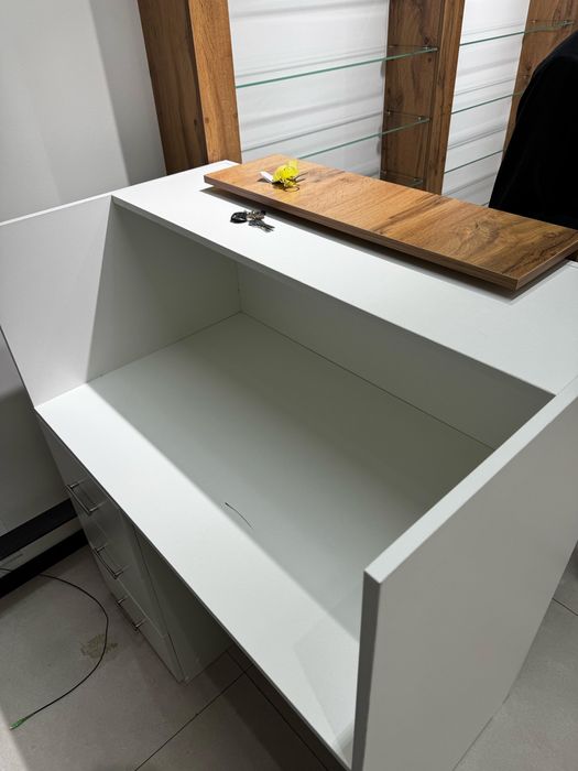 Готовый витраж для товаров