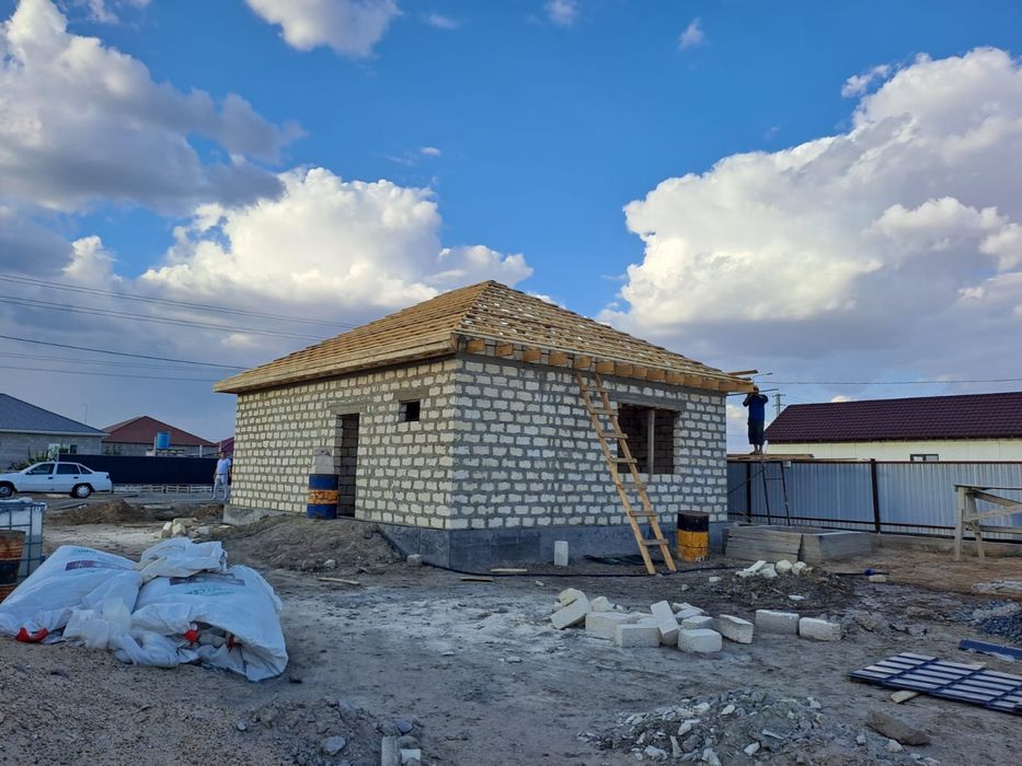 Жас жұбайлардың үйдегі порнофотосуреттері