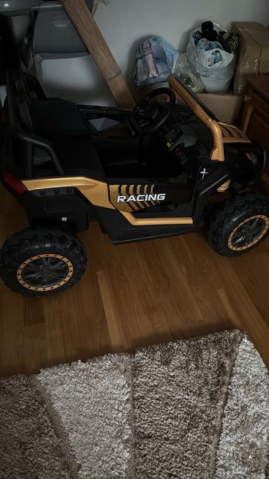 Mașină electrică.3-7ani