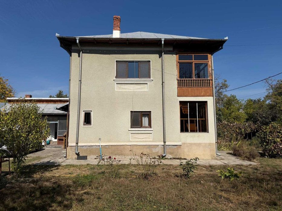 Casa In zona centrala Horezu, Valcea