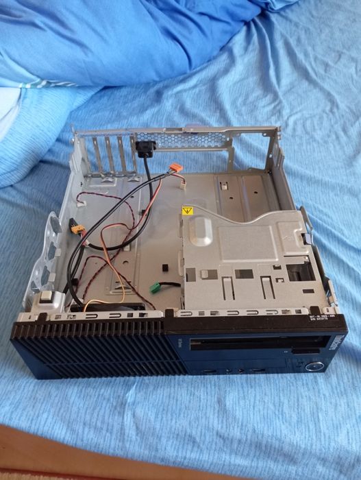 Placa de baza cu procesor