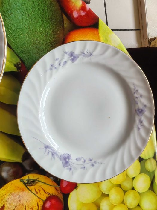 Комплект за хранене от 24 части