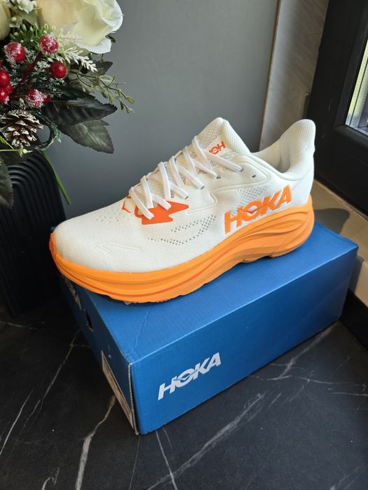 Hoka Clifton 10  marimea 43 1/3 noi