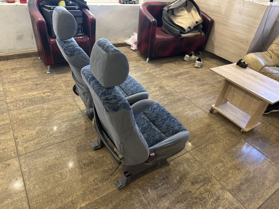 Продам сидение Toyota Ipsum 10