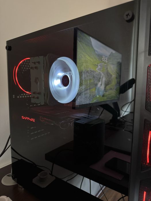 PC Gaming + Monitor Gaming 27 inch