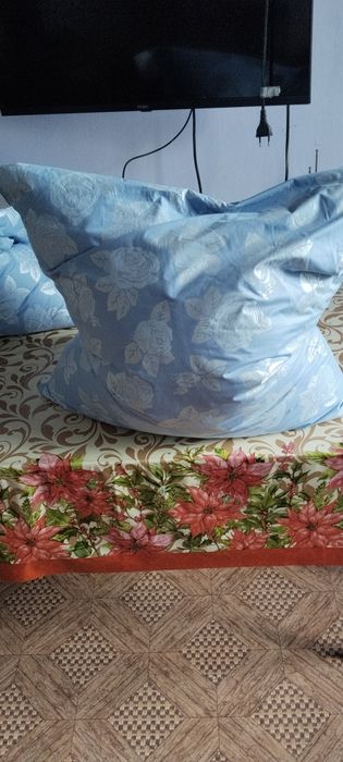 Продам подушки пуховые