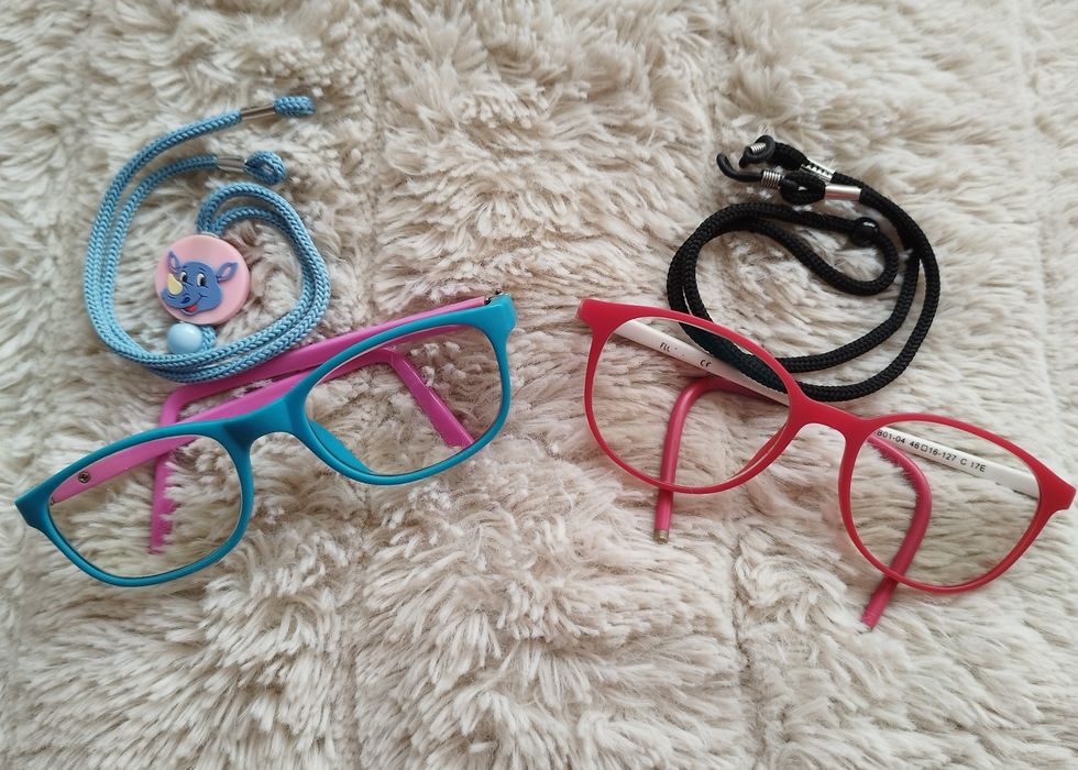 Детски диоптрични рамки + връзки