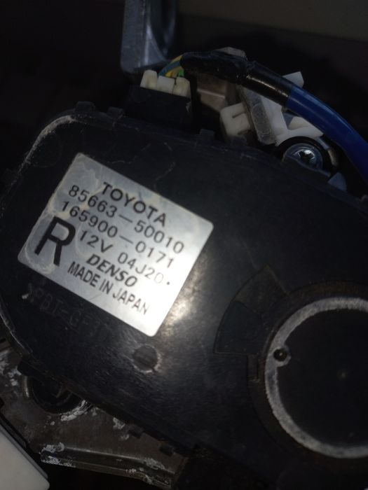 Продам Линзы на Лексус оригинал