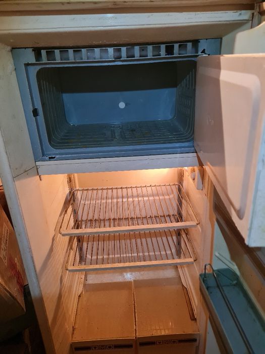 Холодильник  б/у