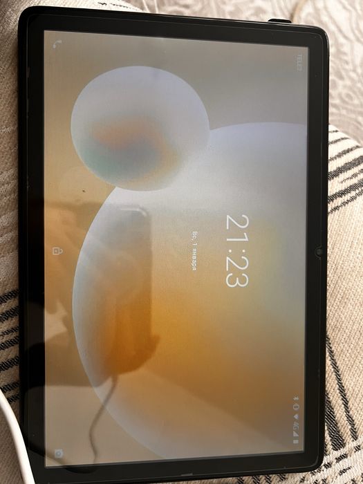 продаю планшет хороший