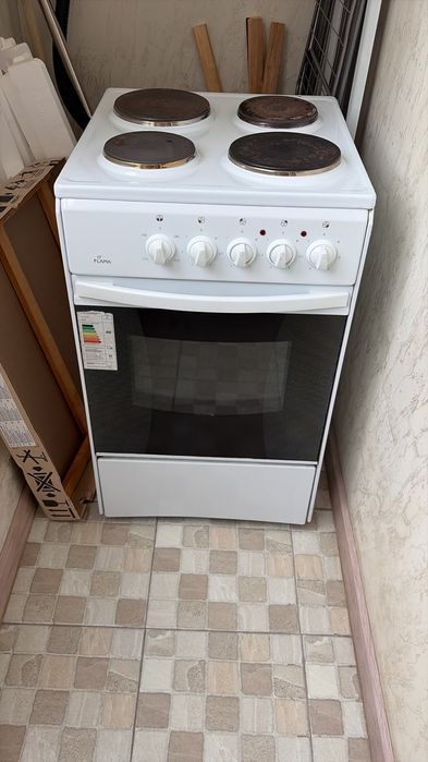 Продам электроплиту Flama