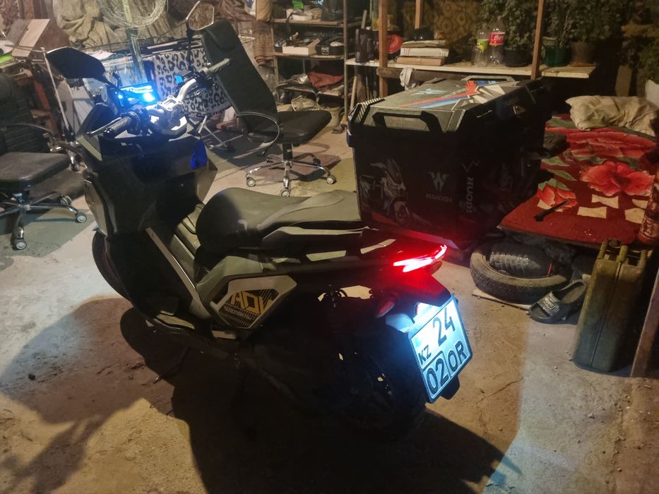 Osaki X-ADV 2 (jialang)