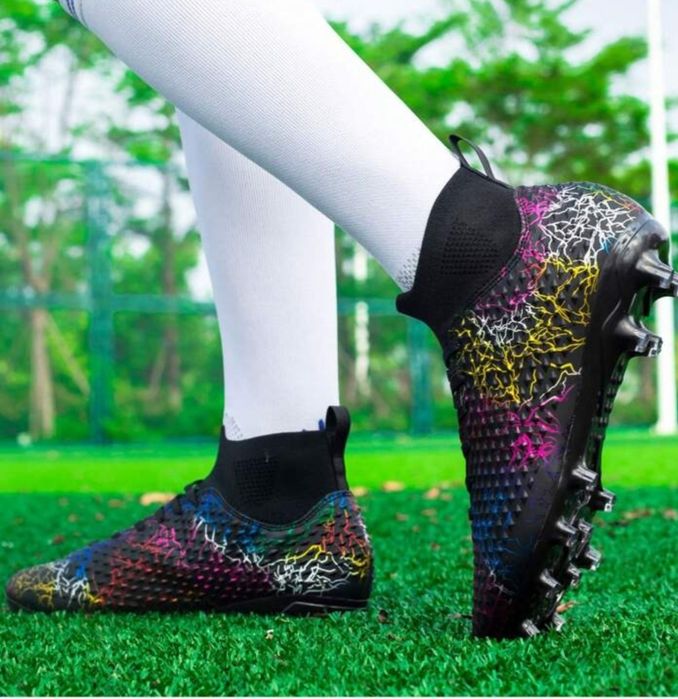 Футбольные бутсы