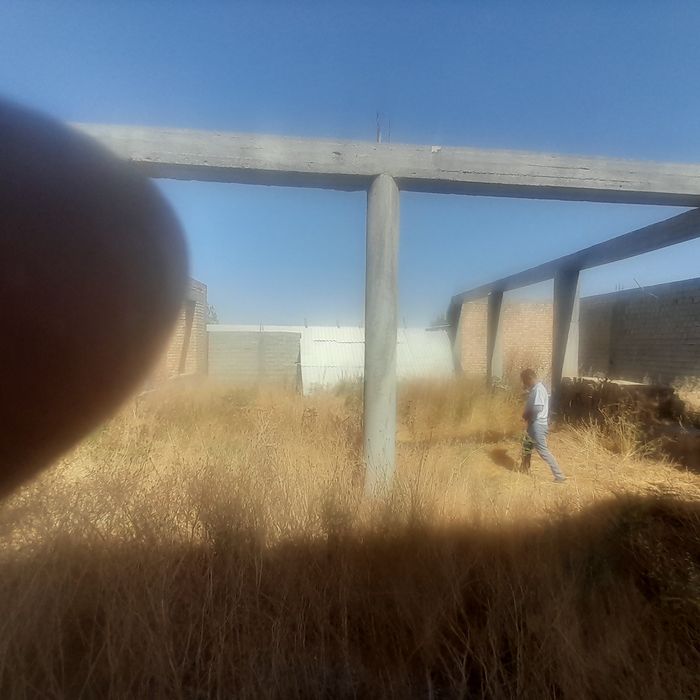 Pishiq gistli 5 xonali bitmagan uy sotiladi