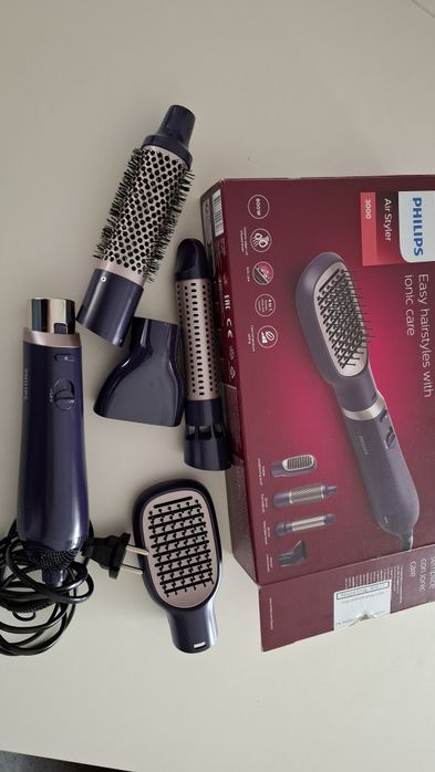 Perie cu aer cald Philips Seria 3000 BHA313/00, 800W