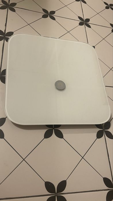Продаю весы Huawei