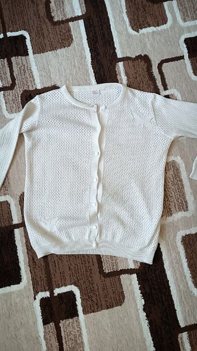 Кофта молочного цвета ручная вязка