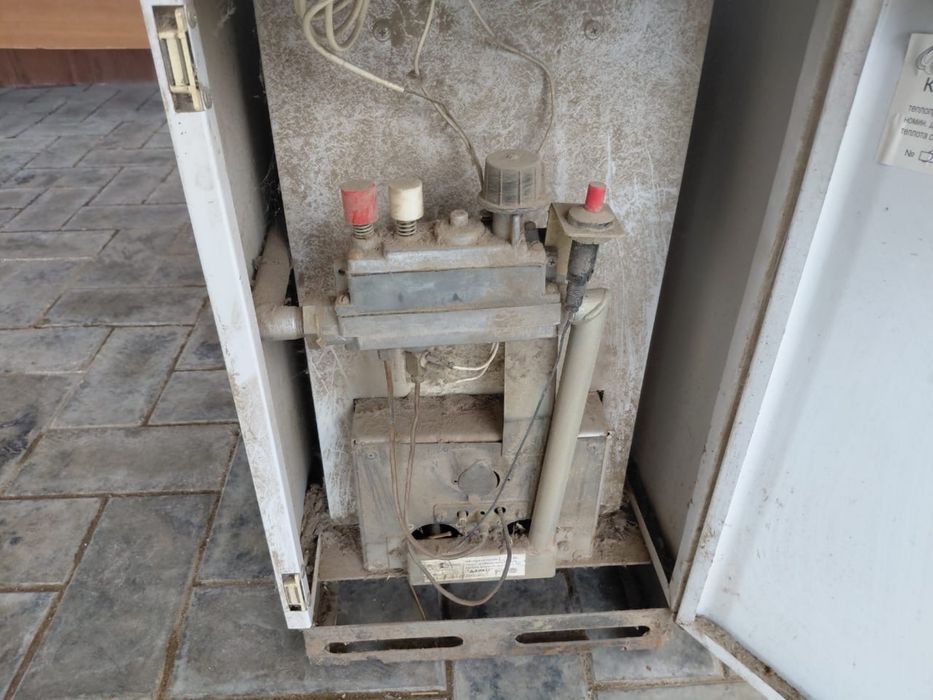 Продам газовый котел Кебер  .пеш сатамын