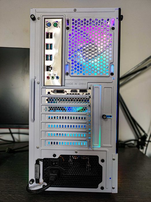 Intel 12c/24t, GTX 1660 SUPER, 16GB RAM, 256GB SSD, 512GB HDD, WIFI BT