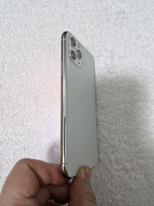 IPhone 11 Pro  LL/A  IDEAL Yomkost 77%
