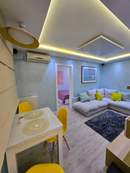 Tomis Nord - PROPRIETAR 3 camere 40 mp  80 000 EURO