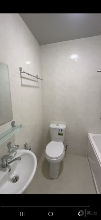 1 xonalik uy sotiladi