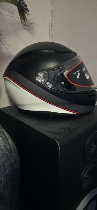 Каска AGV K6 нови