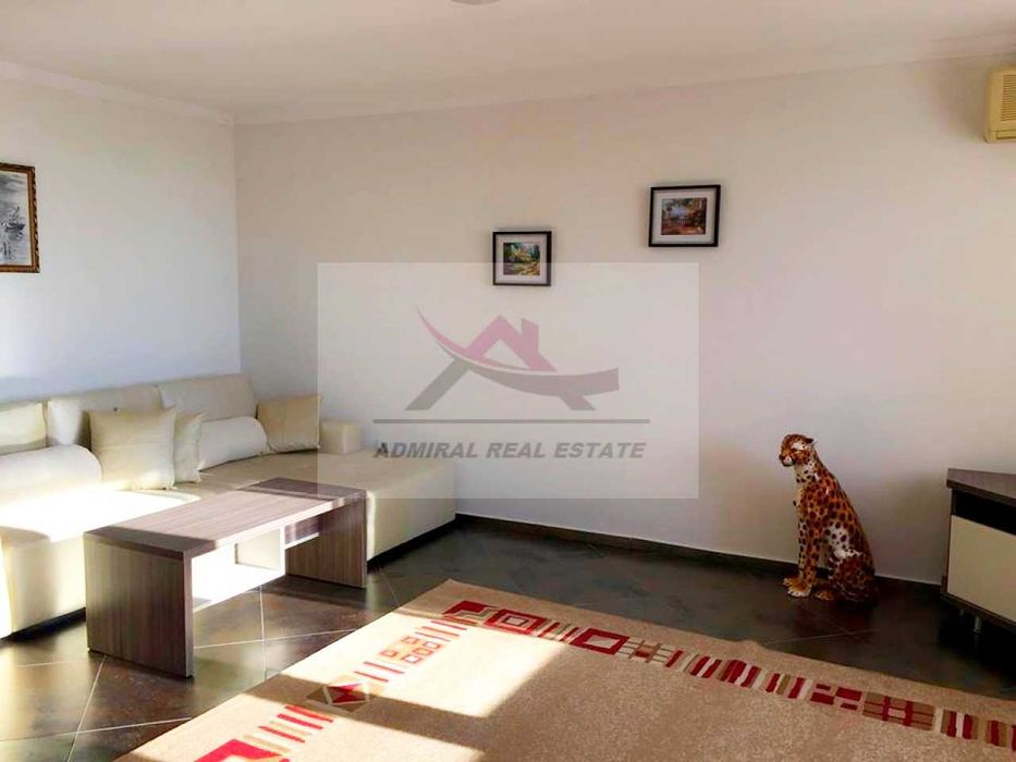 Дава се под наем Тристаен апартамент в Варна, Бриз - 150 кв.м за 1000 € - Снимка #2