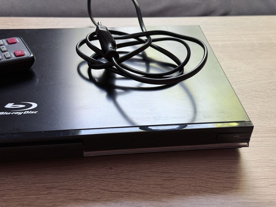 Samsung BD-C5300 Blu-ray плейър