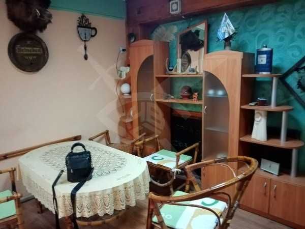 Офис във Възраждане 44567