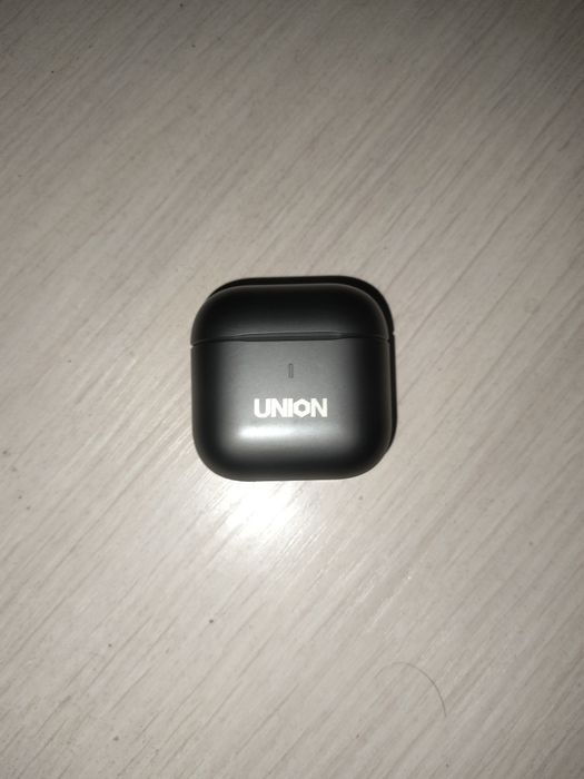 продам наушники новые
