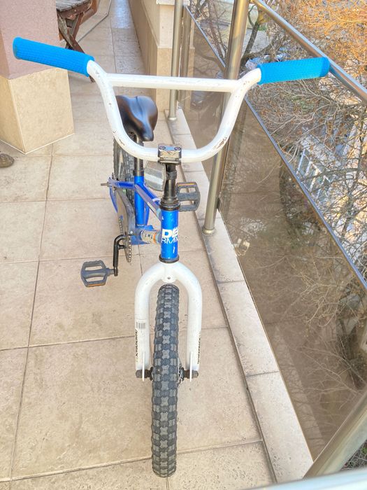 Детско колело (16"), с помощни колела и каска: Diamondback Junior Viper 16" BMX (16 цола)