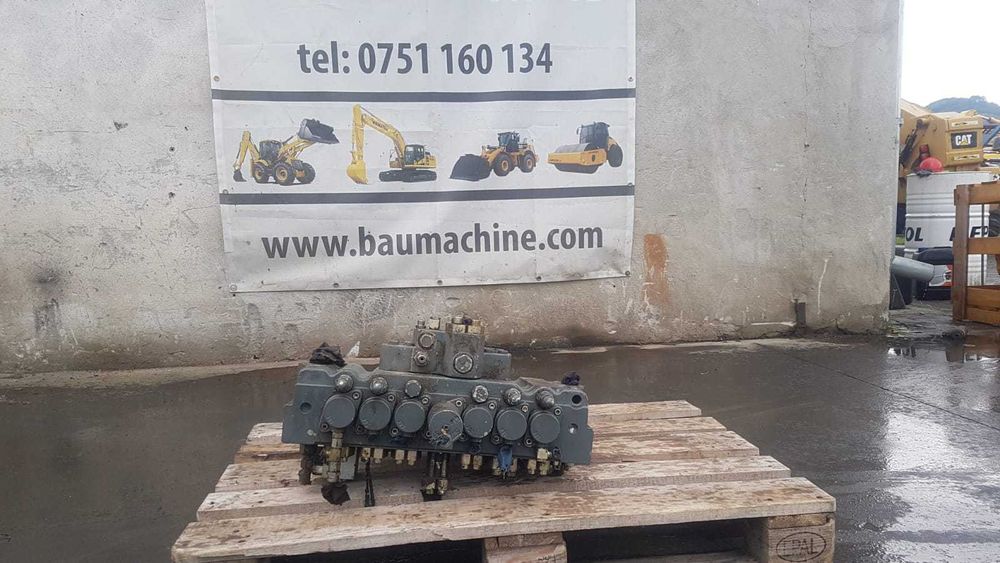 Distribuitor hidraulic excavator Liebherr 906 , 916 , 926 , 936