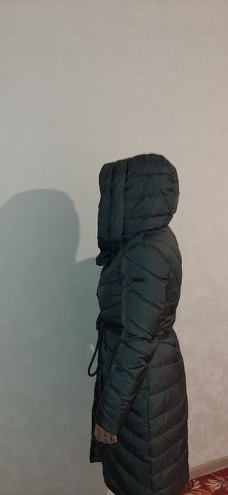 Продам зимний пуховик