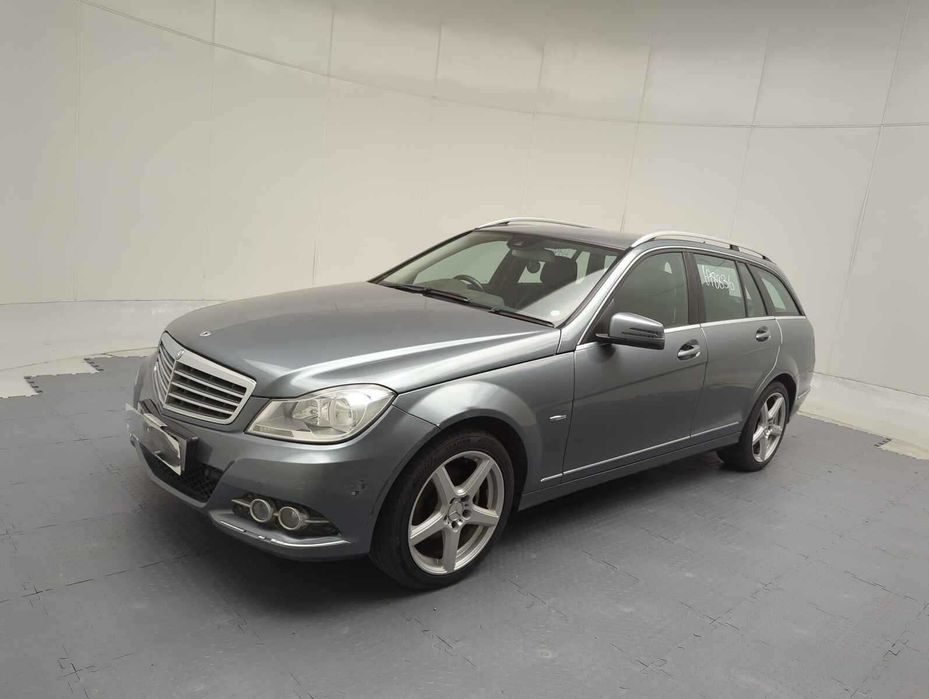 Dezmembrari dezmembrez Mercedes C-T MODEL S204 2.2 CDI cod motor OM651913
