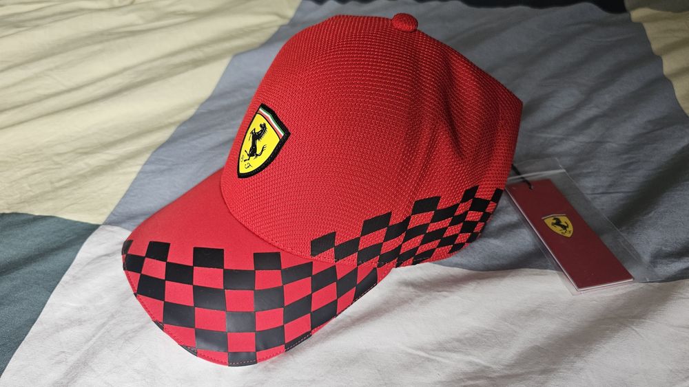 Șapcă originala Ferrari ediție limitată