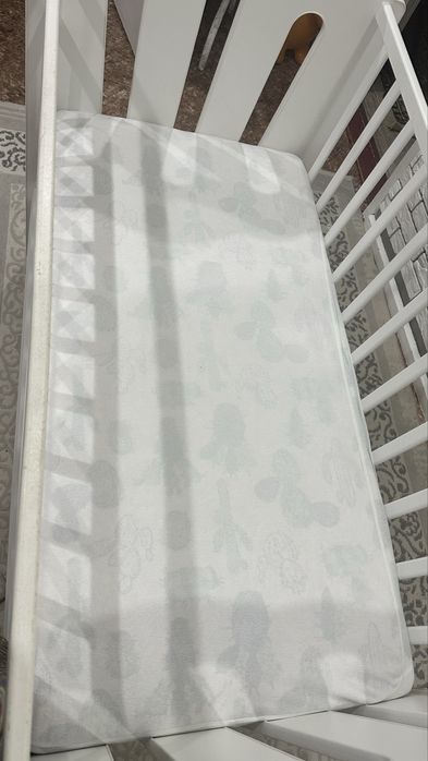 Продам кровать-манеж