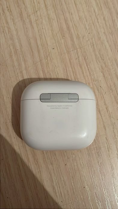 Airpods 4 ANC с шумоподавлением