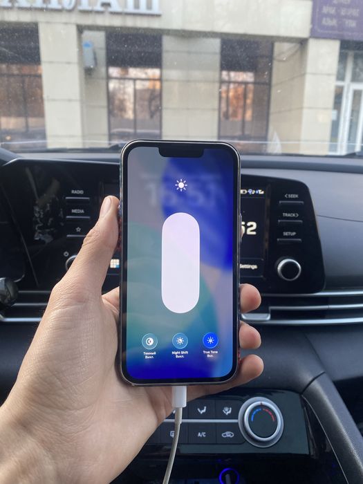 Продам Айфон 14 128гб